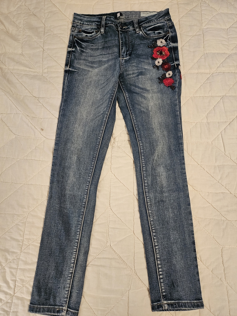 Ban-Jara Mid-Rise Floral Embroidered Jeans- 27/6
